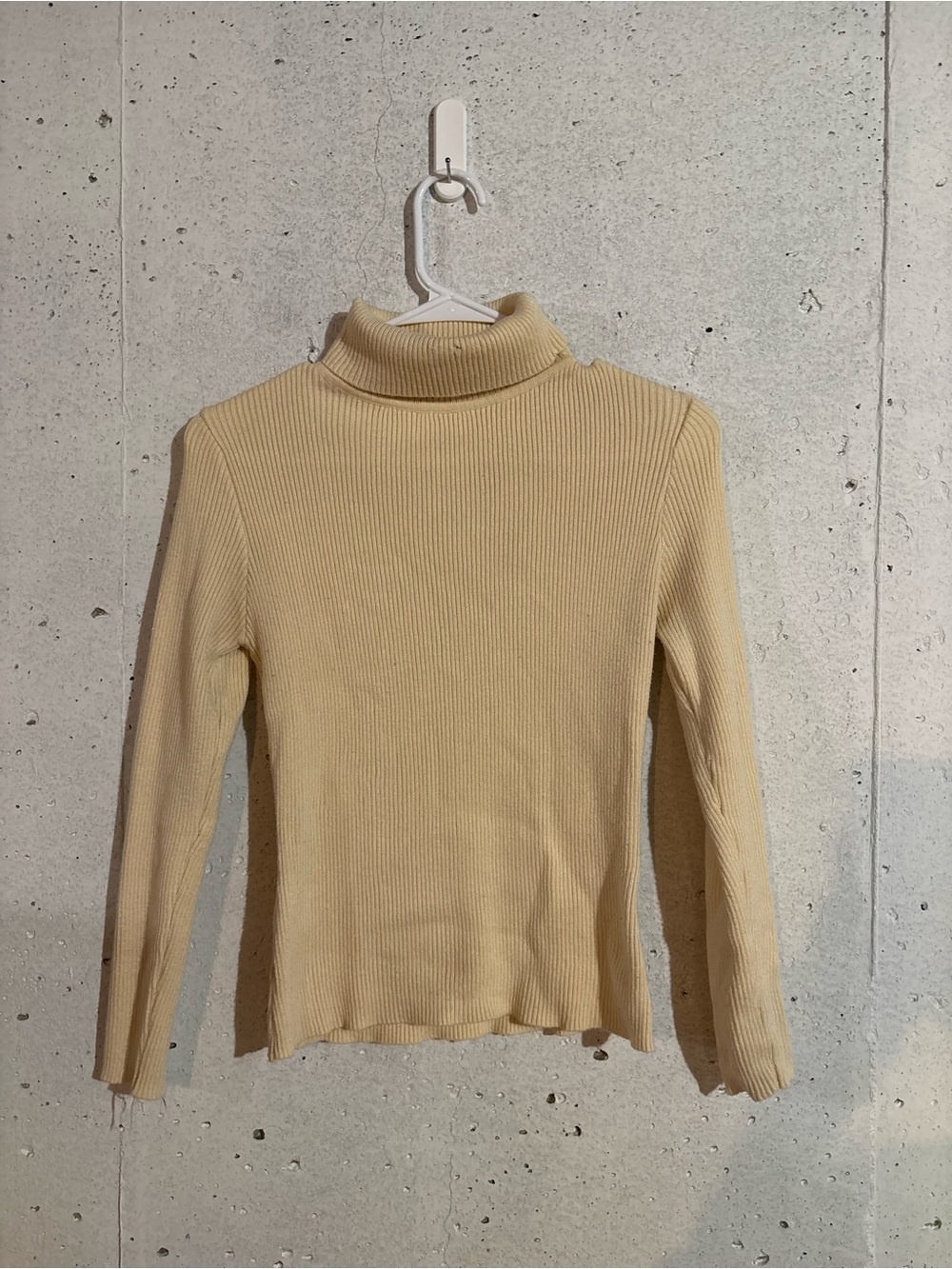 Jon & Anna Contemporary Ribbed Turtleneck Long Sleeve Shirt | Size: Small